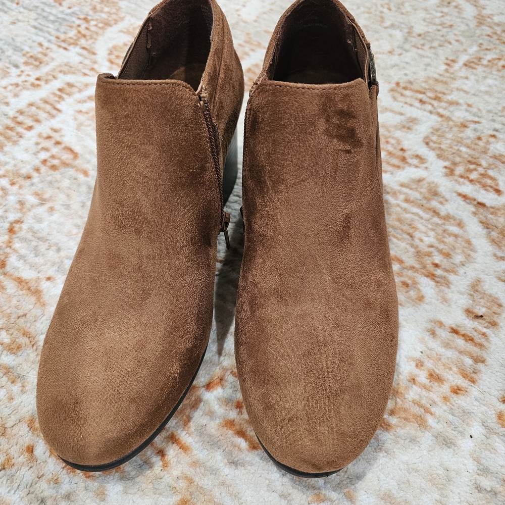 Croft & Barrow Brown Suede Ankle Booties